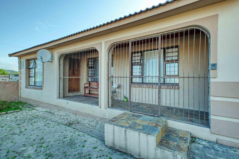 3 Bedroom Property for Sale in Booysens Park Eastern Cape